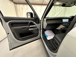 Land Rover Defender 110 KR70NFM