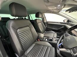 Volkswagen Passat YE70UZH
