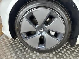 Tesla Model 3 AF72VHA