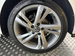 Volkswagen Golf VU22JYZ