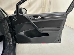 Volkswagen Golf MW67FMC