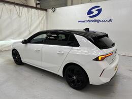 Vauxhall Astra LV23YCJ