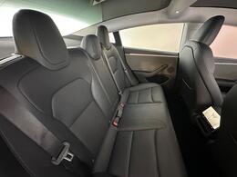 Tesla Model 3 LB74UKP