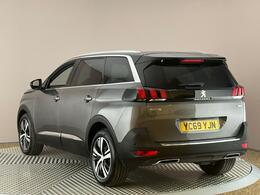 Peugeot 5008 YC69YJN