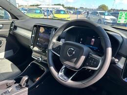 Volvo XC40 YR24WWG