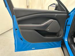 Ford Mustang Mach-E YS22LZC