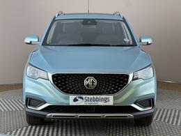 MG MG ZS PN71FBL