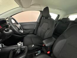 Renault Clio YC71OJA