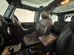 Jeep Wrangler OE64CPV