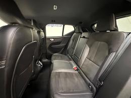 Volvo XC40 YM70MTZ