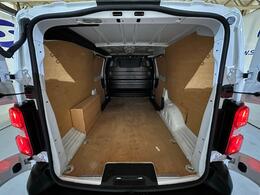 Vauxhall Vivaro DN24YLM