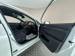 Volkswagen Golf MT72YYX