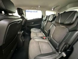 Renault Grand Scenic BT18KVV