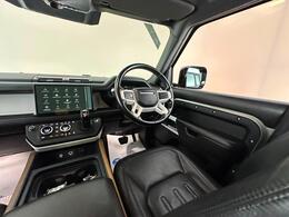 Land Rover Defender 110 FH71KKZ