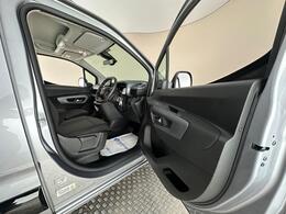 Vauxhall Combo Life Electric CF74XDA