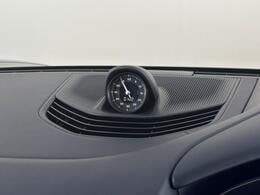 Porsche Taycan YX73ZWJ