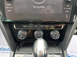 Volkswagen Passat YE70PYB