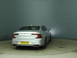 Volvo S90 SF68UOS