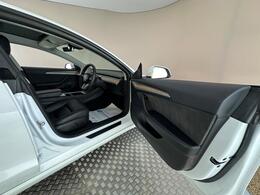 Tesla Model 3 AF72VHK