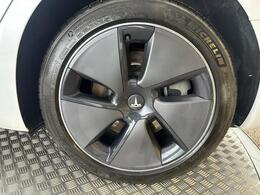 Tesla Model 3 AF72VNT