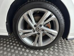 Volkswagen Golf VU22JYZ