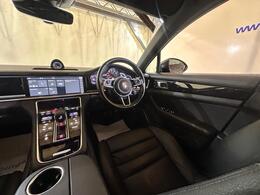 Porsche Panamera VU67KYG