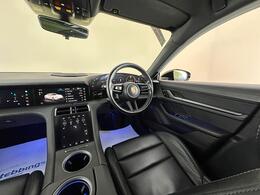 Porsche Taycan YY72RZZ