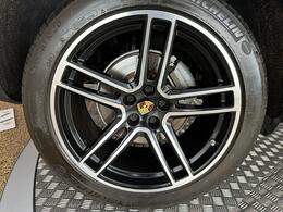 Porsche Macan LJ20WHU