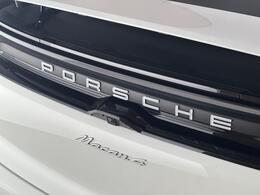 Porsche Macan FD74LXY