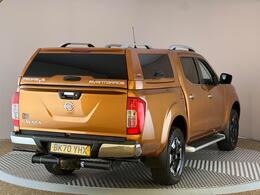 Nissan Navara BK70YHX