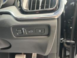 Volvo S60 YJ69VFT
