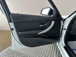 BMW 3 Series MV68EOA