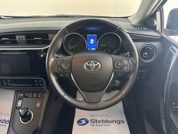 Toyota Auris LX17KXH