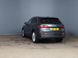 Audi Q5 YX19ODE