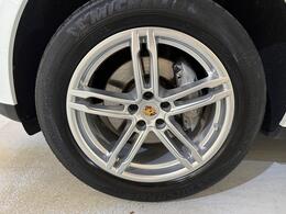 Porsche Macan AR16AEY
