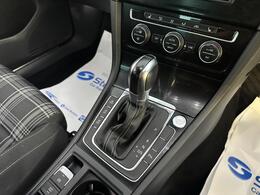 Volkswagen Golf MD66AXF