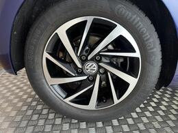 Volkswagen Golf VE69NKS