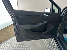 Renault Clio YC71OJA