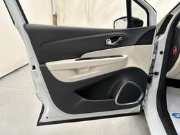 Renault Captur EK69YKP