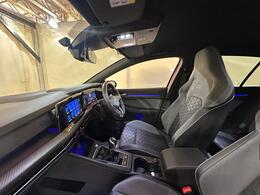 Volkswagen Golf AO22OUP