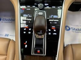 Porsche Panamera LA17VFV