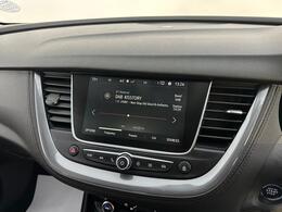 Vauxhall Grandland X DN70HKY
