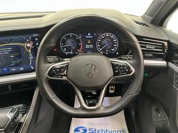 Volkswagen Touareg VK21UHB
