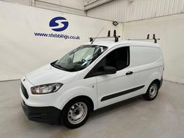 Ford Transit Courier EN66BNY