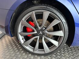 Tesla Model 3 YB69TZT