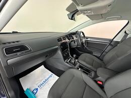 Volkswagen Golf VE69NKS