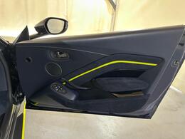 Aston Martin Vantage MV20UZG