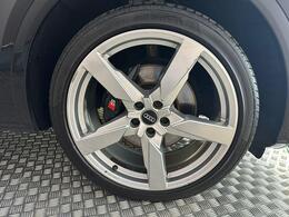 Audi SQ5 AE19UUX
