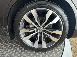 Volkswagen Touareg KY69UHS