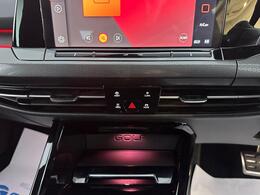 Volkswagen Golf MT72YYX